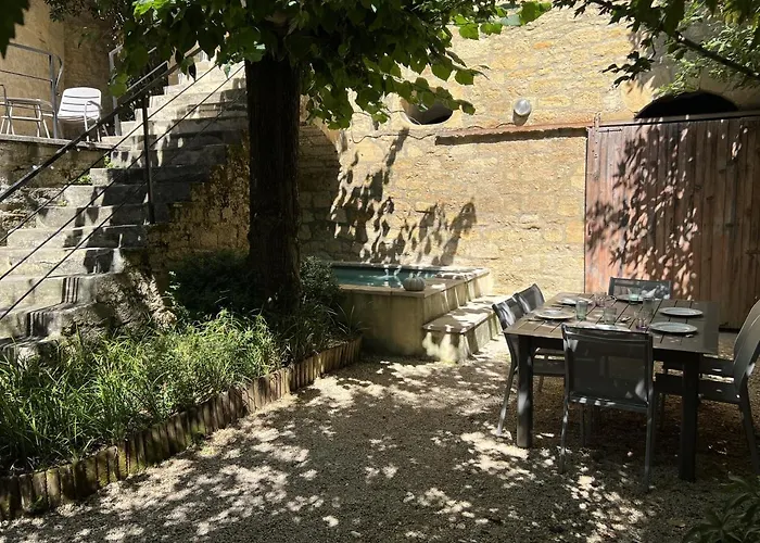 La Maison D'albusse Tatil Evi *