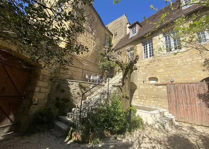 La Maison D'albusse Tatil Evi *